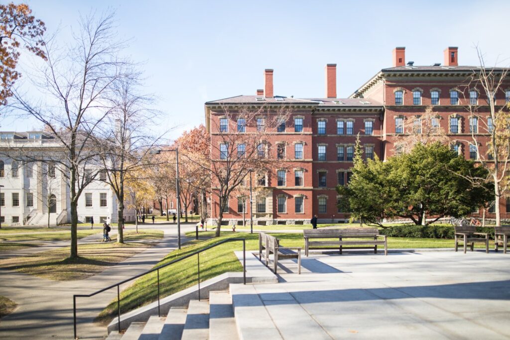 Ivy League University– Harvard