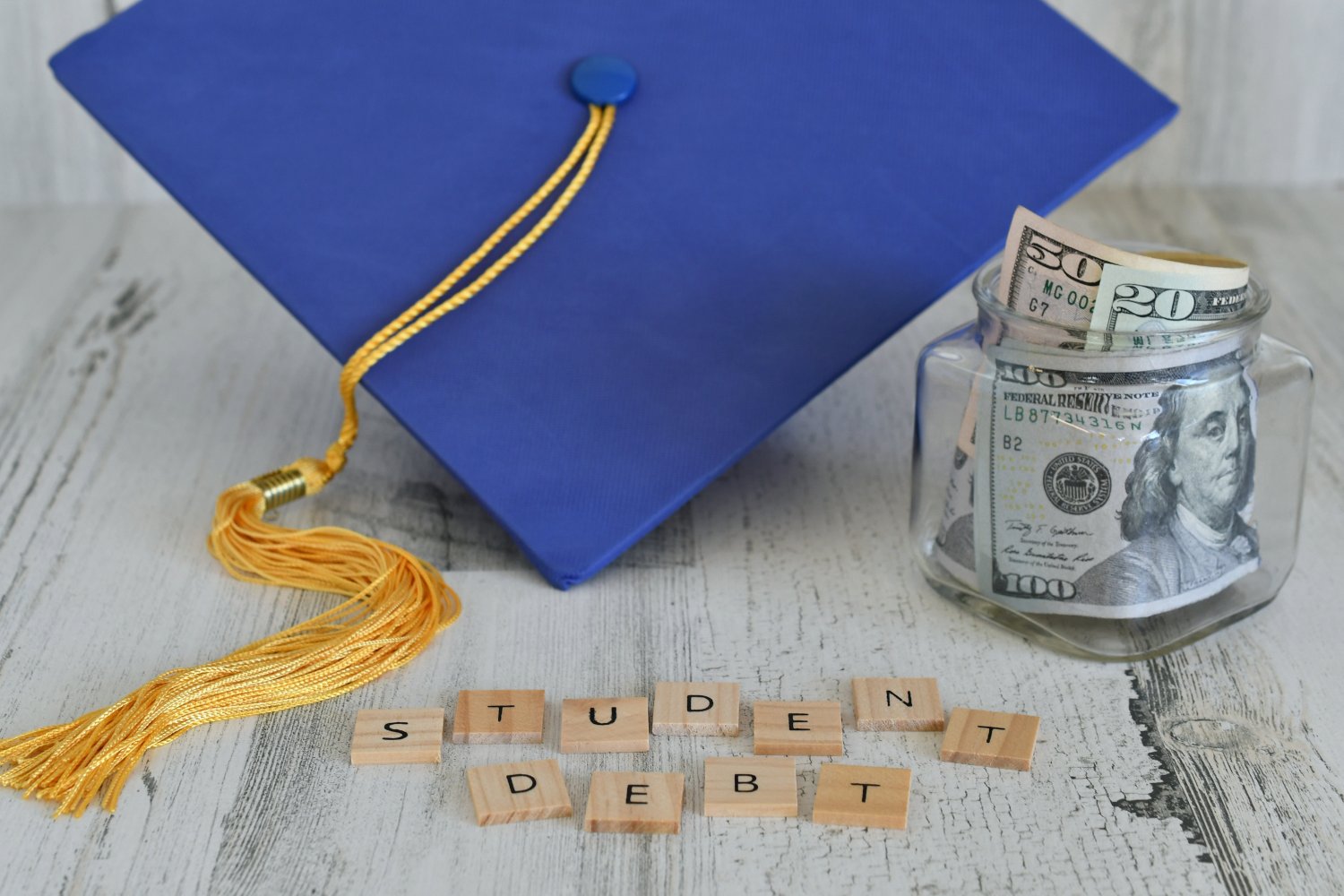 how-many-college-students-are-in-debt-educate-tree